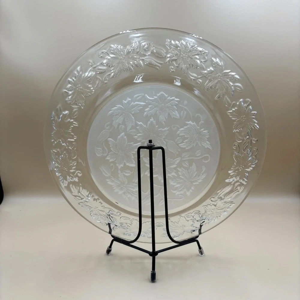 Princess House Fantasia Poinsetta Plates-‎ 8 in, Set of 7